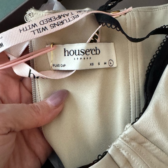 House of CB Cream and Black Corset Bra - Picture 6 of 7